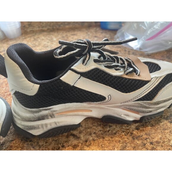 Steve Madden boys Vintage Style Sneakers Size 2 M Black/White/Brown Mesh & Synth - Picture 9 of 12